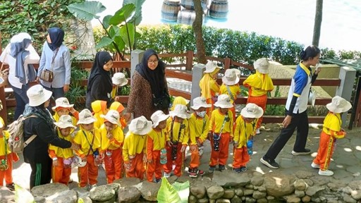 KB-TK Islam Sultan Agung 1 adakan Fieldtrip ke Dairyland Cimory Pengalaman Belajar Nyata untuk Tumbuh Kembang Holistik Anak Usia Dini